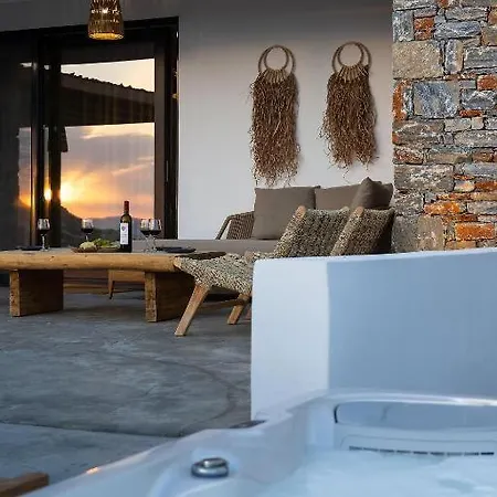Villa The Nine Graces -villa Astarte, Sea Views, Private Pool And Jacuzzi Naxos City