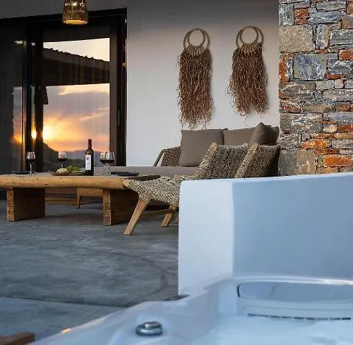 Villa The Nine Graces -villa Astarte, Sea Views, Private Pool And Jacuzzi Naxos City