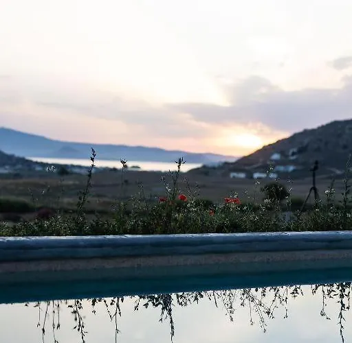 The Nine Graces -villa Astarte, Sea Views, Private Pool And Jacuzzi Naxos City