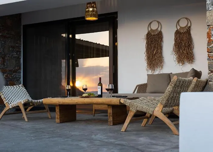 The Nine Graces -villa Astarte, Sea Views, Private Pool And Jacuzzi Naxos City