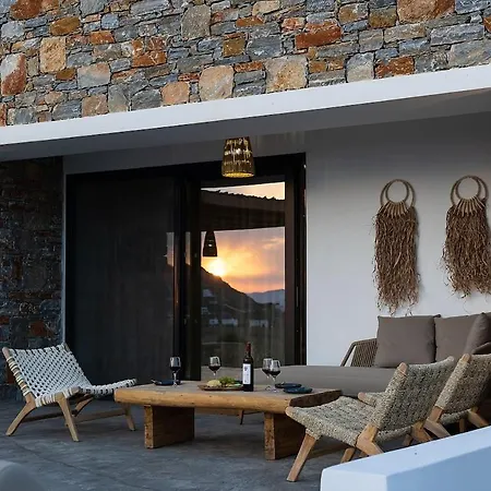 The Nine Graces -villa Astarte, Sea Views, Private Pool And Jacuzzi فيلة