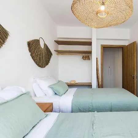 The Nine Graces -villa Astarte, Sea Views, Private Pool And Jacuzzi Naxos City