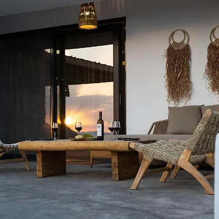 The Nine Graces -villa Astarte, Sea Views, Private Pool And Jacuzzi Naxos City