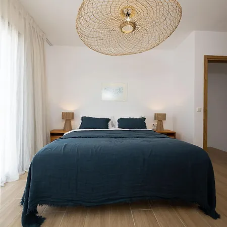 The Nine Graces -villa Astarte, Sea Views, Private Pool And Jacuzzi ميكري فيغلا