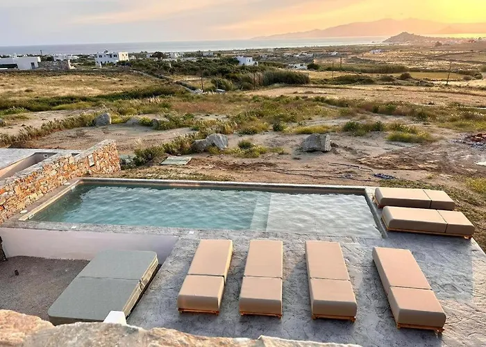 The Nine Graces -villa Astarte, Sea Views, Private Pool And Jacuzzi Naxos City