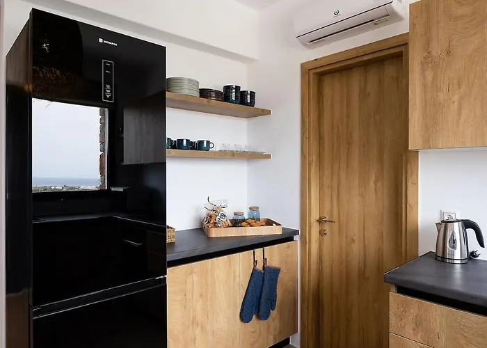 Villa The Nine Graces -villa Astarte, Sea Views, Private Pool And Jacuzzi *