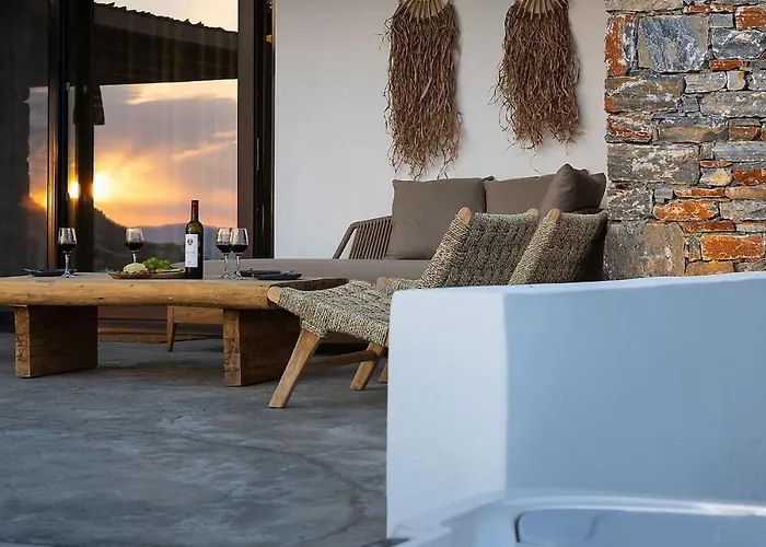 The Nine Graces -villa Astarte, Sea Views, Private Pool And Jacuzzi Naxos City