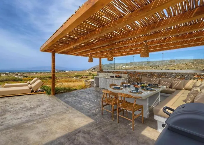 The Nine Graces -villa Astarte, Sea Views, Private Pool And Jacuzzi Naxos City