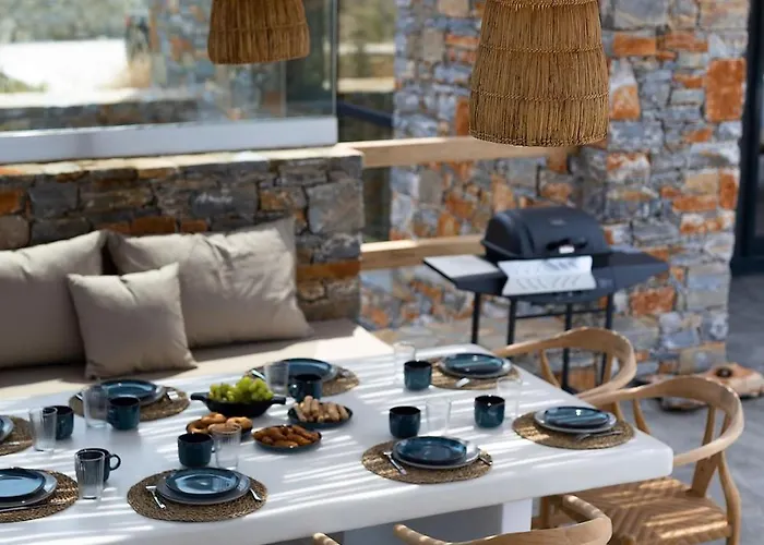 Villa The Nine Graces -villa Astarte, Sea Views, Private Pool And Jacuzzi